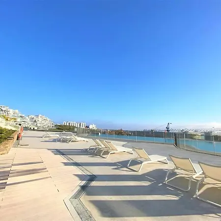 Luxurious Near Puerto Banus 아파트
