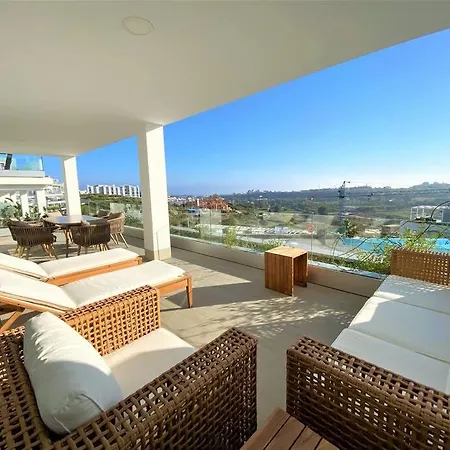 Luxurious Near Puerto Banus * 에스테포나