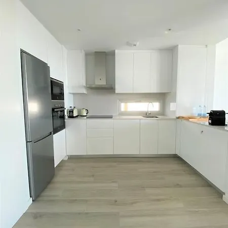 Διαμέρισμα Luxurious Near Puerto Banus Εστεπόνα